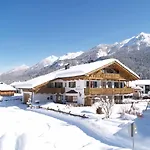 Gaestehaus Alpenparadies 公寓 克伦