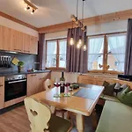 Gaestehaus Alpenparadies 克伦