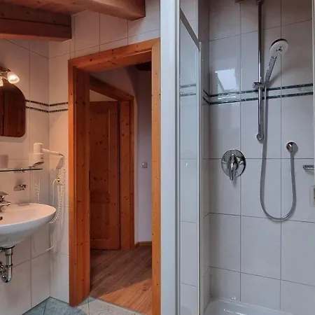 Gaestehaus Alpenparadies شقة كرن