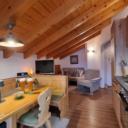 Gaestehaus Alpenparadies شقة *