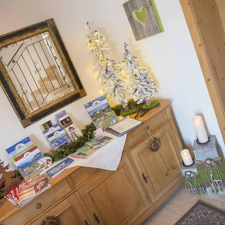 Apartamento Gaestehaus Alpenparadies Krün