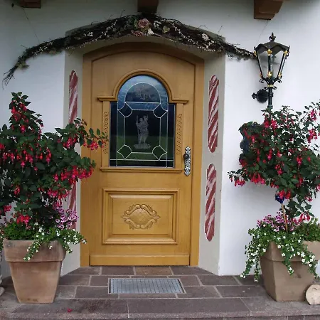 Gaestehaus Alpenparadies Apartment