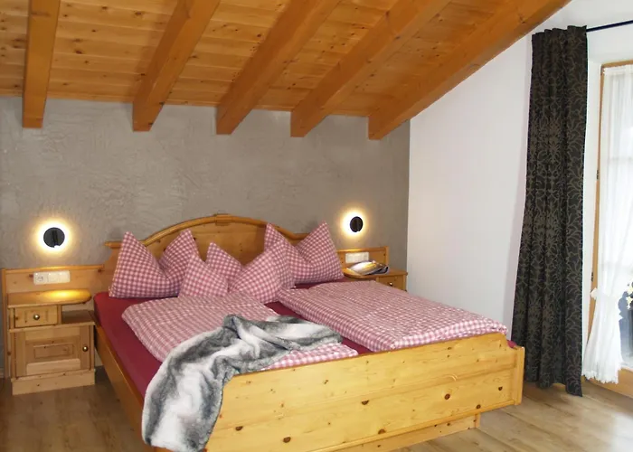 アパート Gaestehaus Alpenparadies Krün
