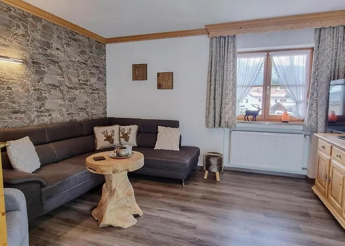 Gaestehaus Alpenparadies アパート *